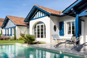 Rénovation complète et agrandissement d'une maison de ville – réalisation Castors Basques au Pays Basque