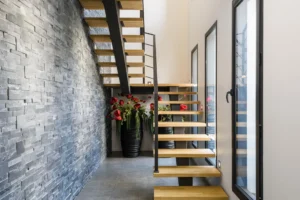 Création d'une habitation moderne type loft – réalisation Castors Basques au Pays Basque