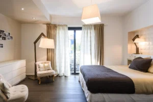 Création d'une habitation moderne type loft – réalisation Castors Basques au Pays Basque