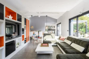 Création d'une habitation moderne type loft – réalisation Castors Basques au Pays Basque