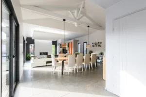 Création d'une habitation moderne type loft – réalisation Castors Basques au Pays Basque