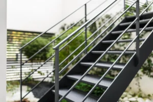 Création d'une habitation moderne type loft – réalisation Castors Basques au Pays Basque