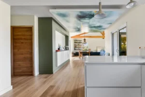 Complète transformation d'une maison, avec agrandissement et surélévation – réalisation Castors Basques au Pays Basque