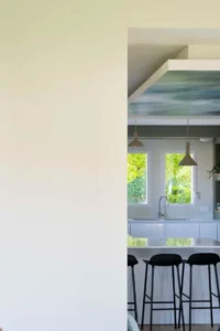 Complète transformation d'une maison, avec agrandissement et surélévation – réalisation Castors Basques au Pays Basque
