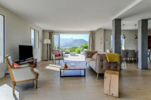 Rénovation complète et extension d'une maison – réalisation Castors Basques au Pays Basque